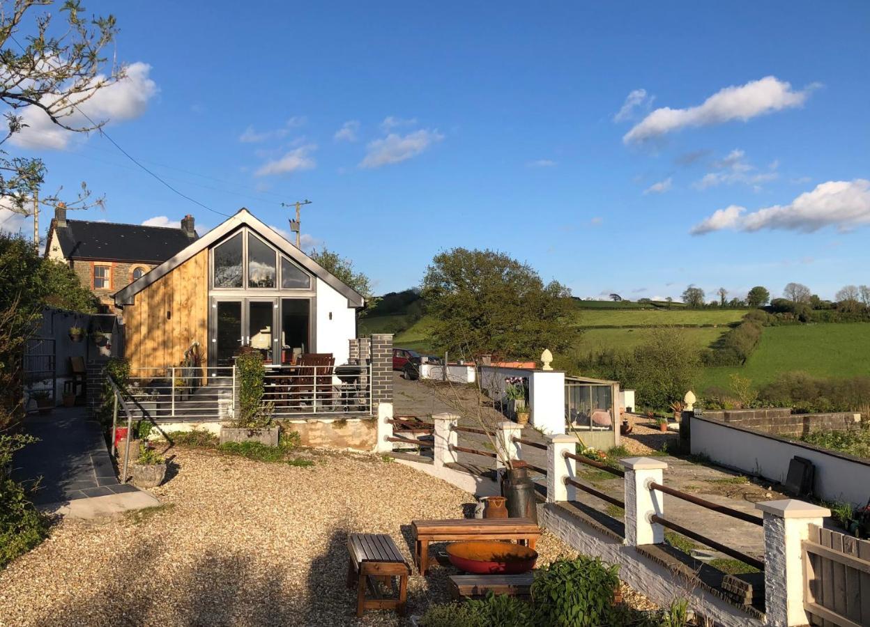 Red Kite Cottage Кармартън Екстериор снимка